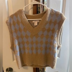Women’s Sweater Vest Small